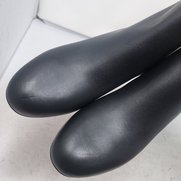 Christian Louboutin Black Turela Leather Ankle Boot - Picture 9 of 12